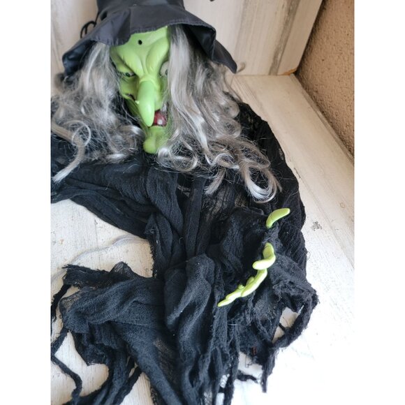 Gemmy AS IS witch green hanging witch Halloween home decor - Picture 6 of 13